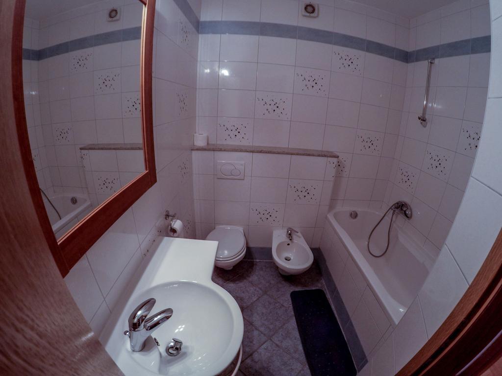 Apartments Car Kampor ห้อง รูปภาพ