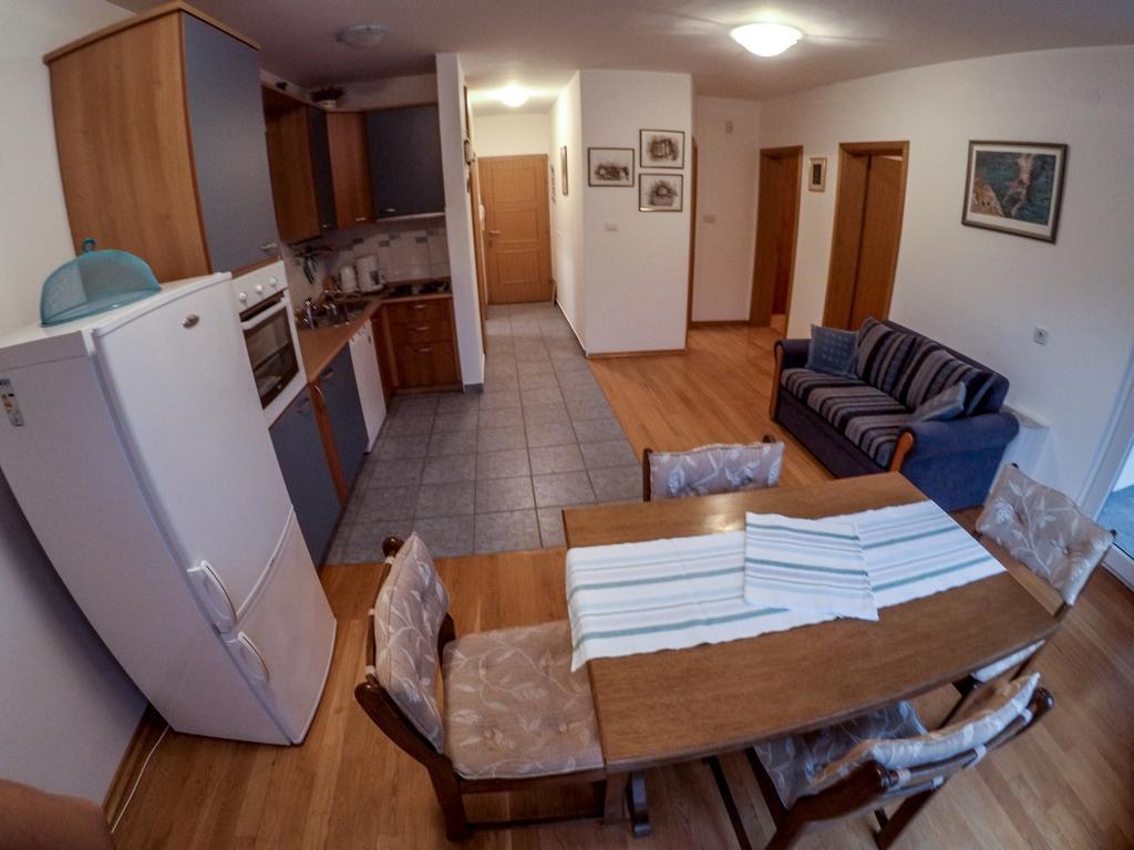 Apartments Car Kampor ห้อง รูปภาพ